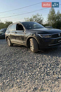Позашляховик / Кросовер Volkswagen Tiguan 2023 в Львові