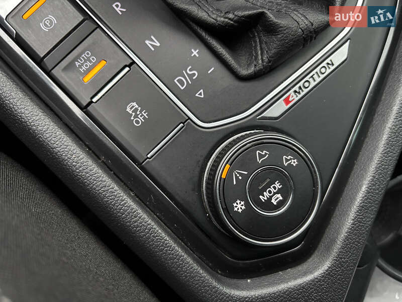 Внедорожник / Кроссовер Volkswagen Tiguan 2017 в Киеве фото 37 Внедорожник / Кроссовер Volkswagen Tiguan 2017 в Киеве