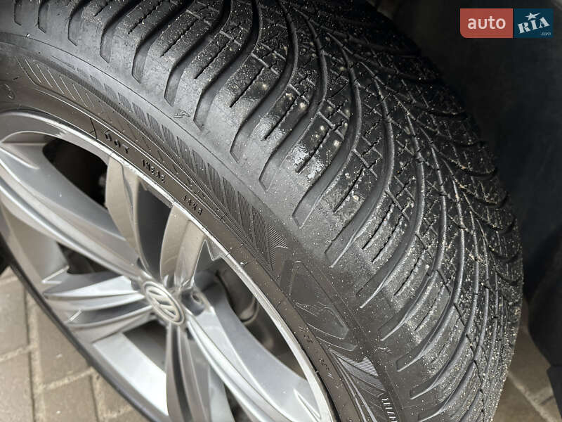 Внедорожник / Кроссовер Volkswagen Tiguan 2017 в Киеве фото 57 Внедорожник / Кроссовер Volkswagen Tiguan 2017 в Киеве