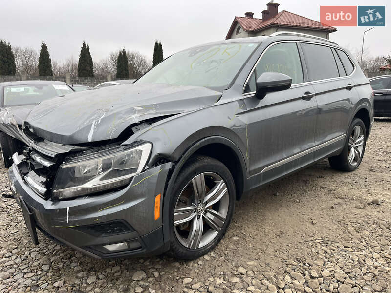 Внедорожник / Кроссовер Volkswagen Tiguan 2019 в Львове