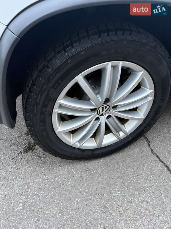 Внедорожник / Кроссовер Volkswagen Tiguan 2017 в Чернигове фото 6 Внедорожник / Кроссовер Volkswagen Tiguan 2017 в Чернигове