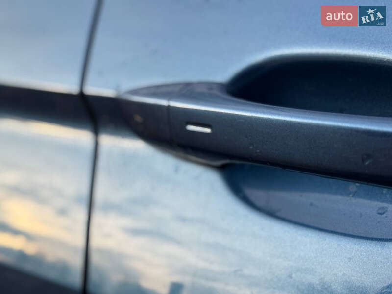 Внедорожник / Кроссовер Volkswagen Tiguan 2019 в Киеве