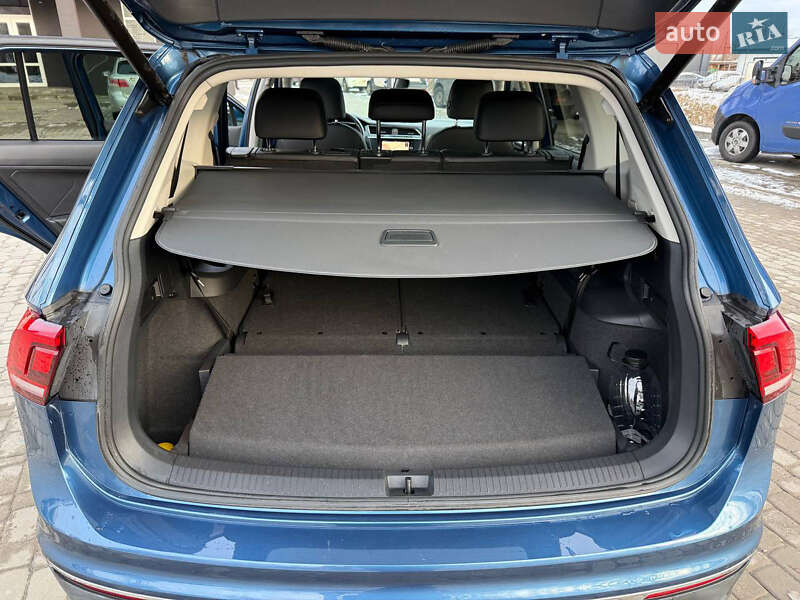 Внедорожник / Кроссовер Volkswagen Tiguan 2019 в Киеве