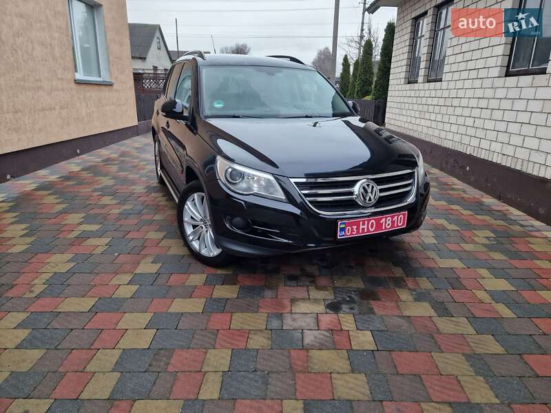 Внедорожник / Кроссовер Volkswagen Tiguan 2008 в Владимирце