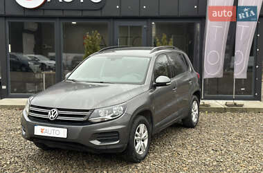 Внедорожник / Кроссовер Volkswagen Tiguan 2015 в Львове
