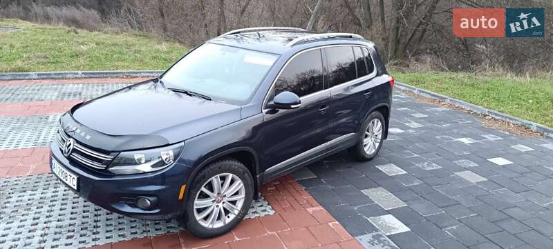 Внедорожник / Кроссовер Volkswagen Tiguan 2011 в Буче