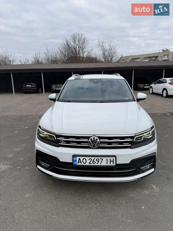 Внедорожник / Кроссовер Volkswagen Tiguan 2017 в Мукачево
