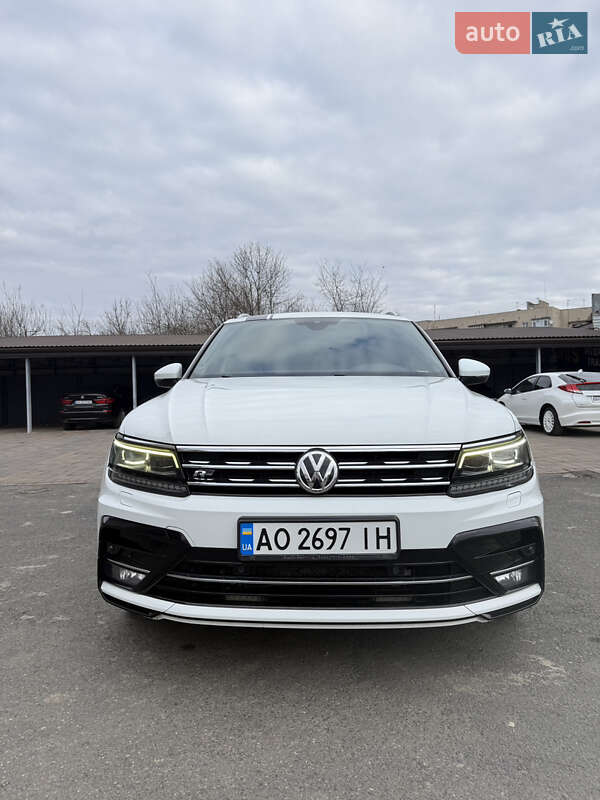 Внедорожник / Кроссовер Volkswagen Tiguan 2017 в Мукачево