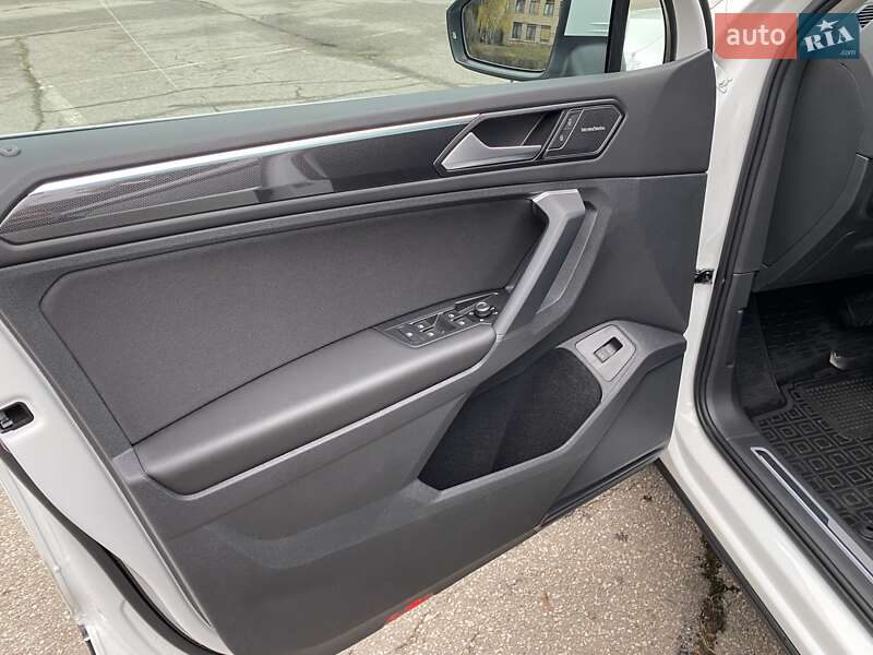 Внедорожник / Кроссовер Volkswagen Tiguan 2021 в Киеве фото 17 Внедорожник / Кроссовер Volkswagen Tiguan 2021 в Киеве