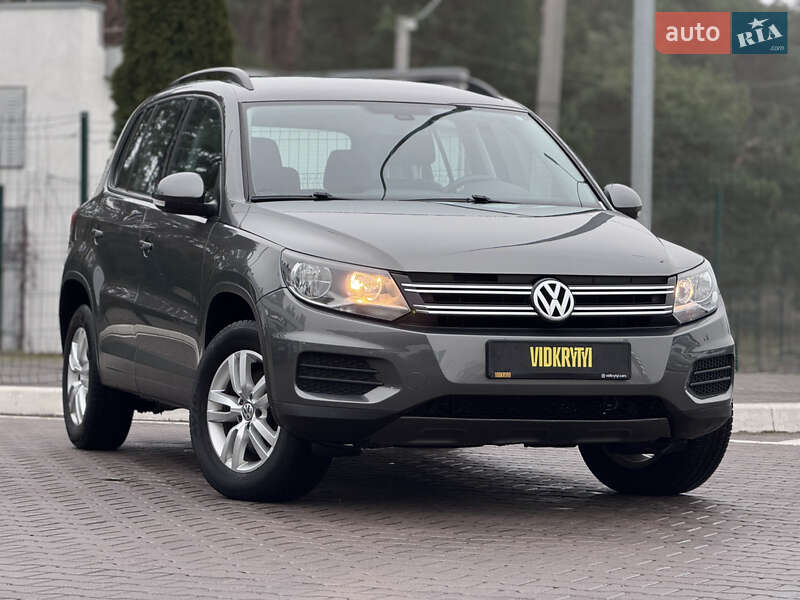 Внедорожник / Кроссовер Volkswagen Tiguan 2016 в Киеве