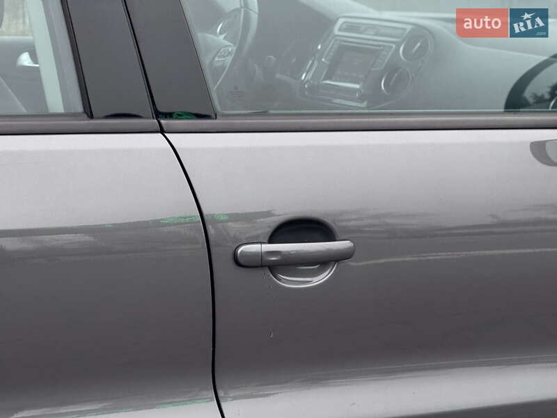 Внедорожник / Кроссовер Volkswagen Tiguan 2016 в Киеве