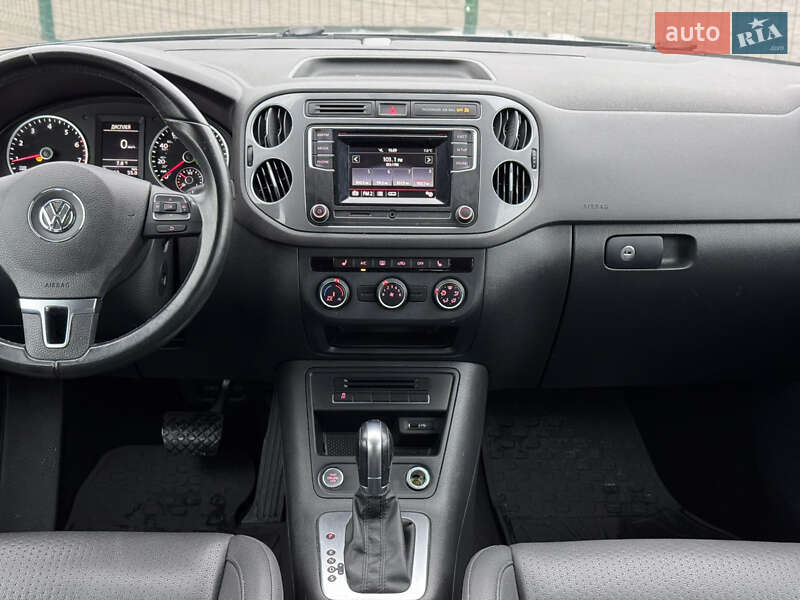 Внедорожник / Кроссовер Volkswagen Tiguan 2016 в Киеве
