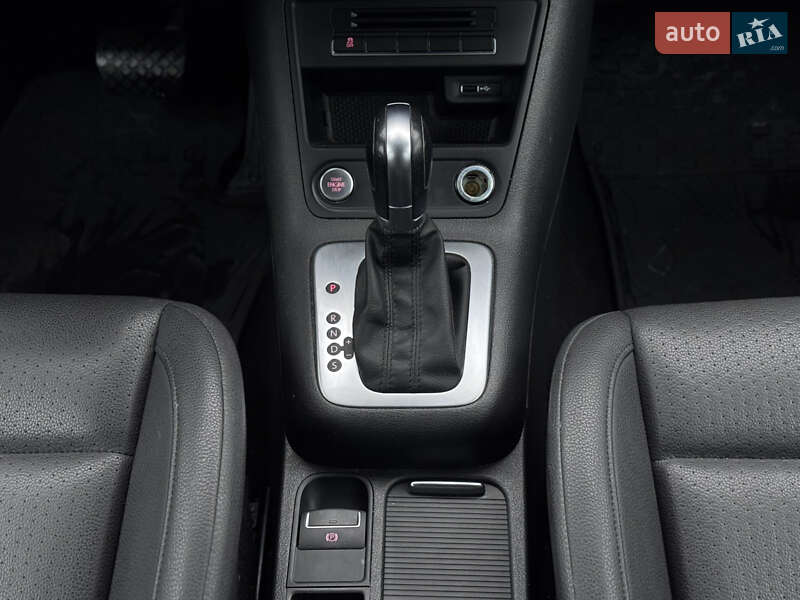 Внедорожник / Кроссовер Volkswagen Tiguan 2016 в Киеве