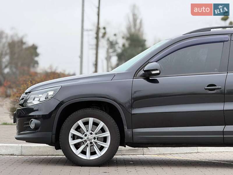 Позашляховик / Кросовер Volkswagen Tiguan 2014 в Києві
