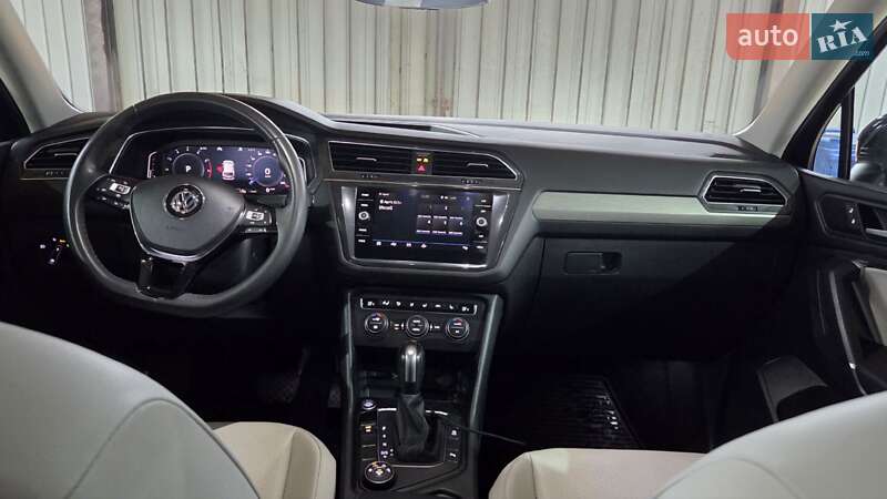 Внедорожник / Кроссовер Volkswagen Tiguan 2020 в Киеве