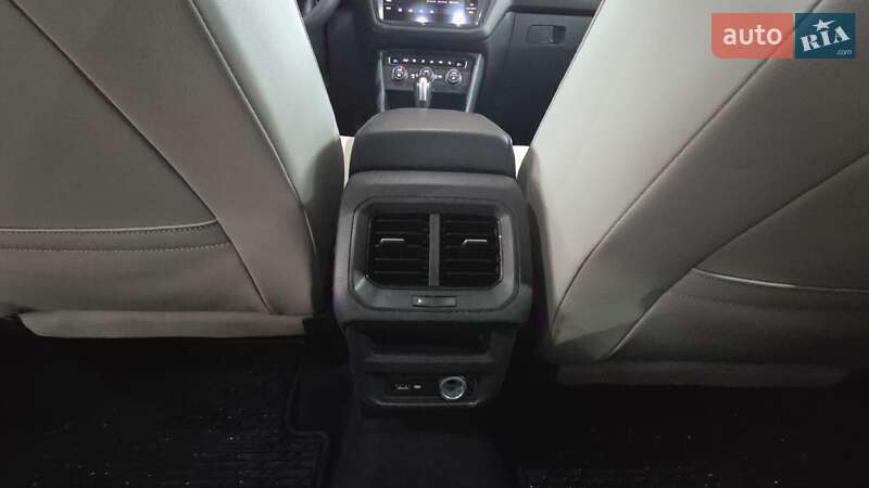 Внедорожник / Кроссовер Volkswagen Tiguan 2020 в Киеве