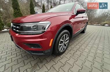 Внедорожник / Кроссовер Volkswagen Tiguan 2019 в Львове