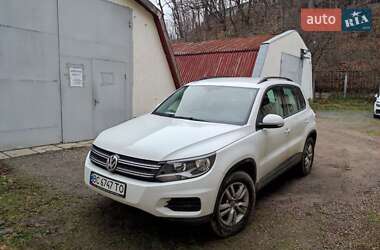 Внедорожник / Кроссовер Volkswagen Tiguan 2015 в Львове