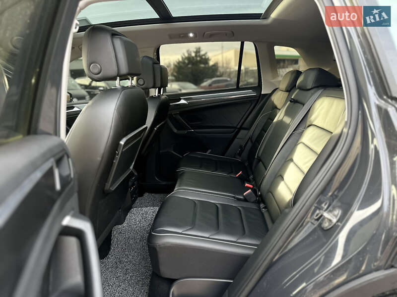 Внедорожник / Кроссовер Volkswagen Tiguan 2018 в Львове