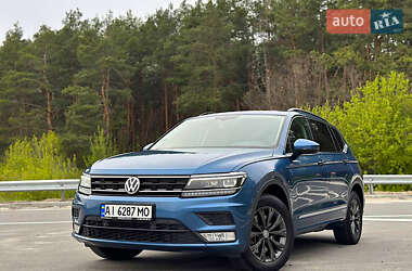 Внедорожник / Кроссовер Volkswagen Tiguan 2017 в Львове