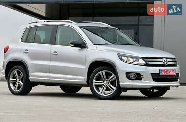 Позашляховик / Кросовер Volkswagen Tiguan 2017 в Чернівцях