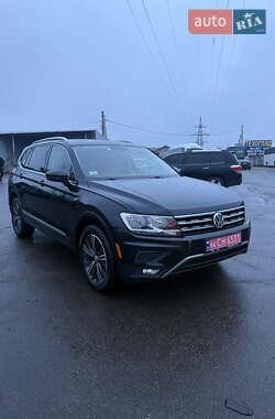 Внедорожник / Кроссовер Volkswagen Tiguan 2018 в Сумах