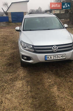Внедорожник / Кроссовер Volkswagen Tiguan 2013 в Борзне
