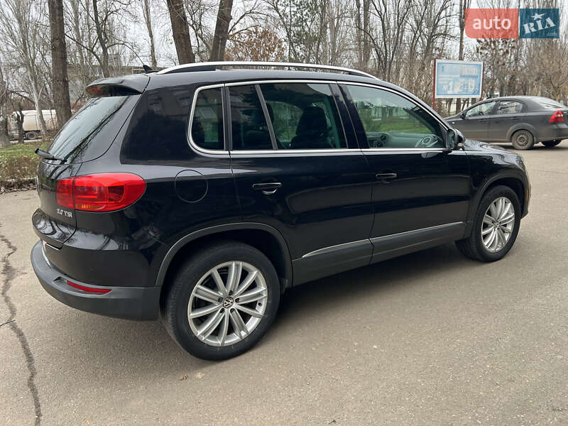 Внедорожник / Кроссовер Volkswagen Tiguan 2013 в Николаеве