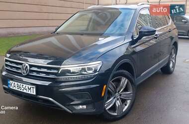 Внедорожник / Кроссовер Volkswagen Tiguan 2018 в Киеве