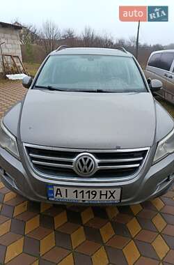 Позашляховик / Кросовер Volkswagen Tiguan 2009 в Києві
