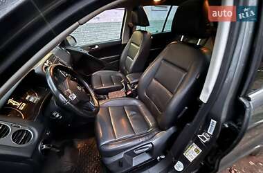 Внедорожник / Кроссовер Volkswagen Tiguan 2011 в Кривом Роге