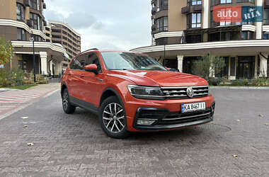 Внедорожник / Кроссовер Volkswagen Tiguan 2018 в Киеве