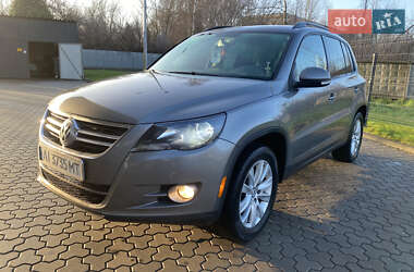 Позашляховик / Кросовер Volkswagen Tiguan 2011 в Києві