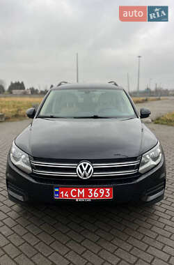Внедорожник / Кроссовер Volkswagen Tiguan 2016 в Львове