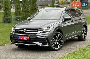 Внедорожник / Кроссовер Volkswagen Tiguan 2022 в Хмельницком
