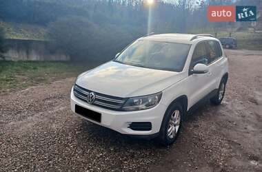 Позашляховик / Кросовер Volkswagen Tiguan 2015 в Чернівцях