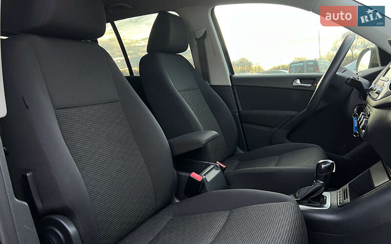 Внедорожник / Кроссовер Volkswagen Tiguan 2012 в Львове