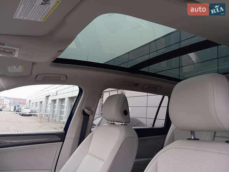 Внедорожник / Кроссовер Volkswagen Tiguan 2023 в Киеве