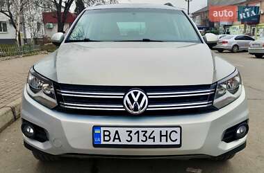 Внедорожник / Кроссовер Volkswagen Tiguan 2013 в Гайвороне