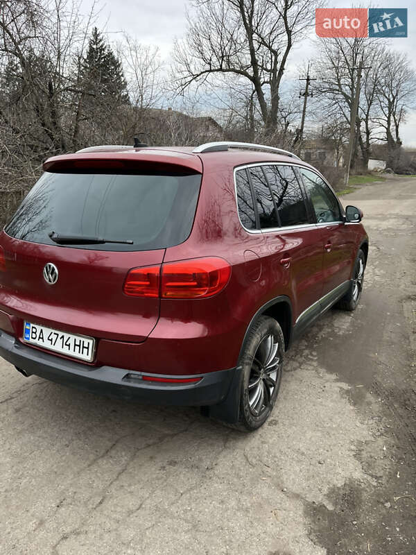 Позашляховик / Кросовер Volkswagen Tiguan 2011 в Гайвороні