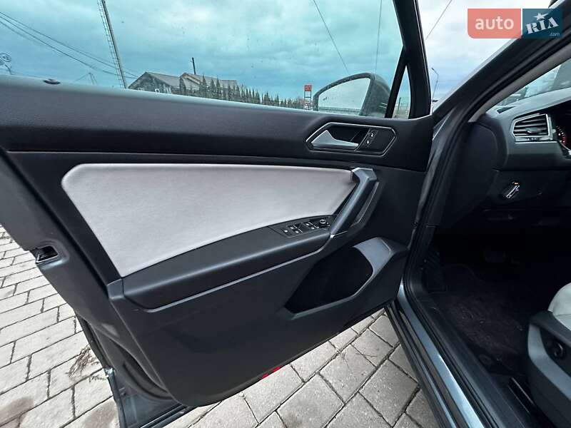 Внедорожник / Кроссовер Volkswagen Tiguan 2018 в Луцке