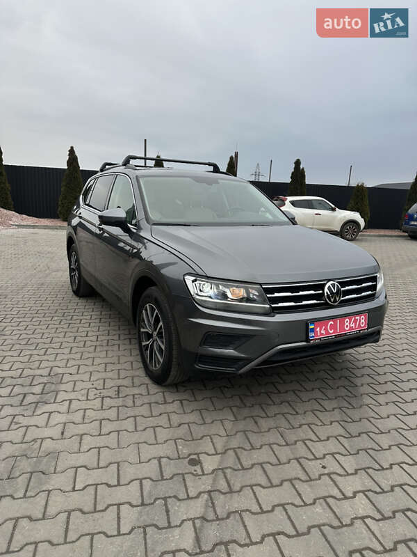 Внедорожник / Кроссовер Volkswagen Tiguan 2018 в Тернополе
