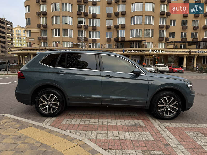 Позашляховик / Кросовер Volkswagen Tiguan 2019 в Києві фото 49 Позашляховик / Кросовер Volkswagen Tiguan 2019 в Києві