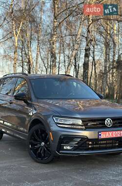 Внедорожник / Кроссовер Volkswagen Tiguan 2021 в Киеве
