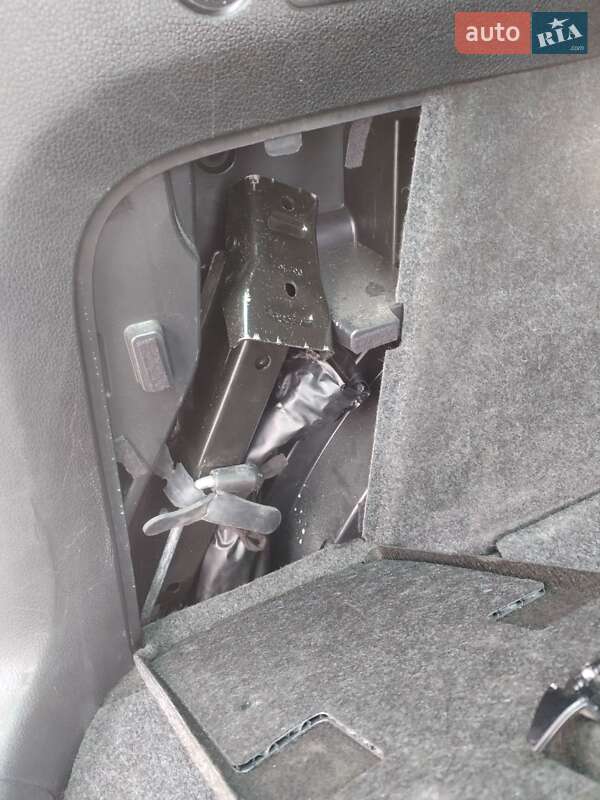 Внедорожник / Кроссовер Volkswagen Tiguan 2016 в Полтаве