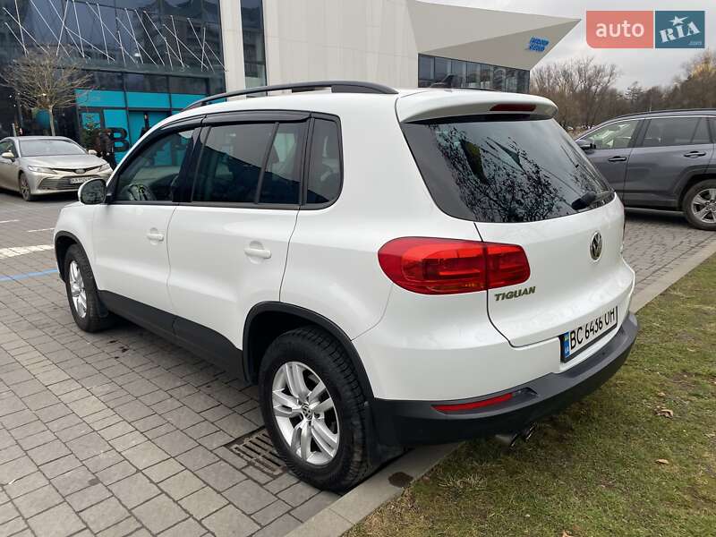 Внедорожник / Кроссовер Volkswagen Tiguan 2014 в Львове