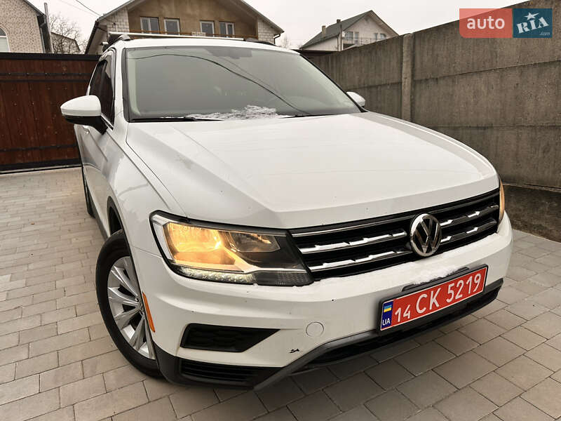 Внедорожник / Кроссовер Volkswagen Tiguan 2018 в Львове