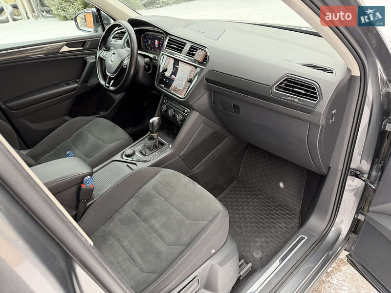 Внедорожник / Кроссовер Volkswagen Tiguan 2019 в Харькове