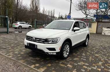 Внедорожник / Кроссовер Volkswagen Tiguan 2018 в Одессе