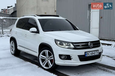 Позашляховик / Кросовер Volkswagen Tiguan 2012 в Чернівцях